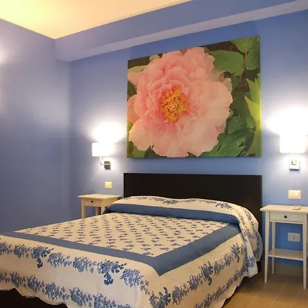 Neapolis Bed & Breakfast